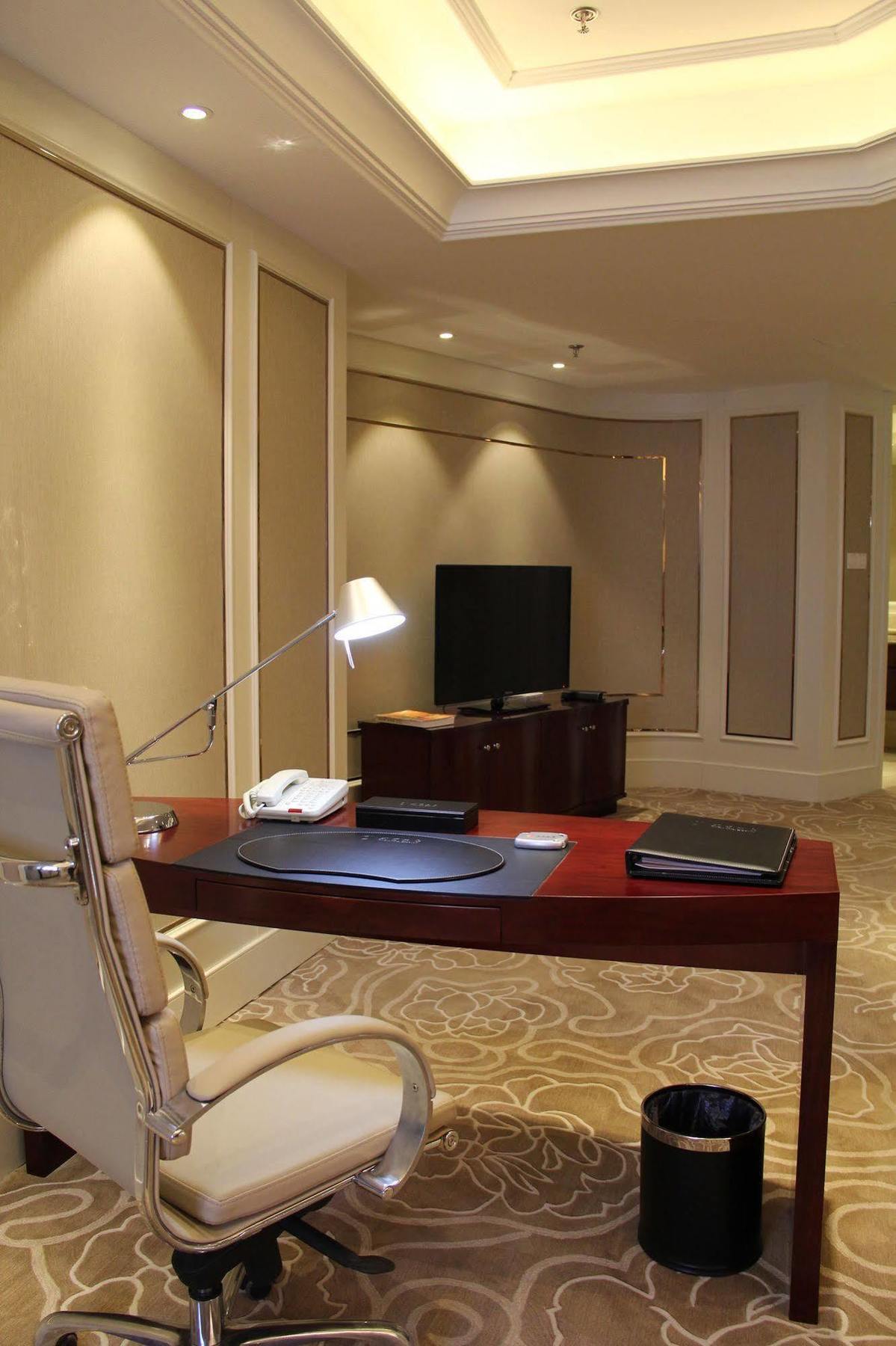 Baoji Jianguo Hotel Екстер'єр фото