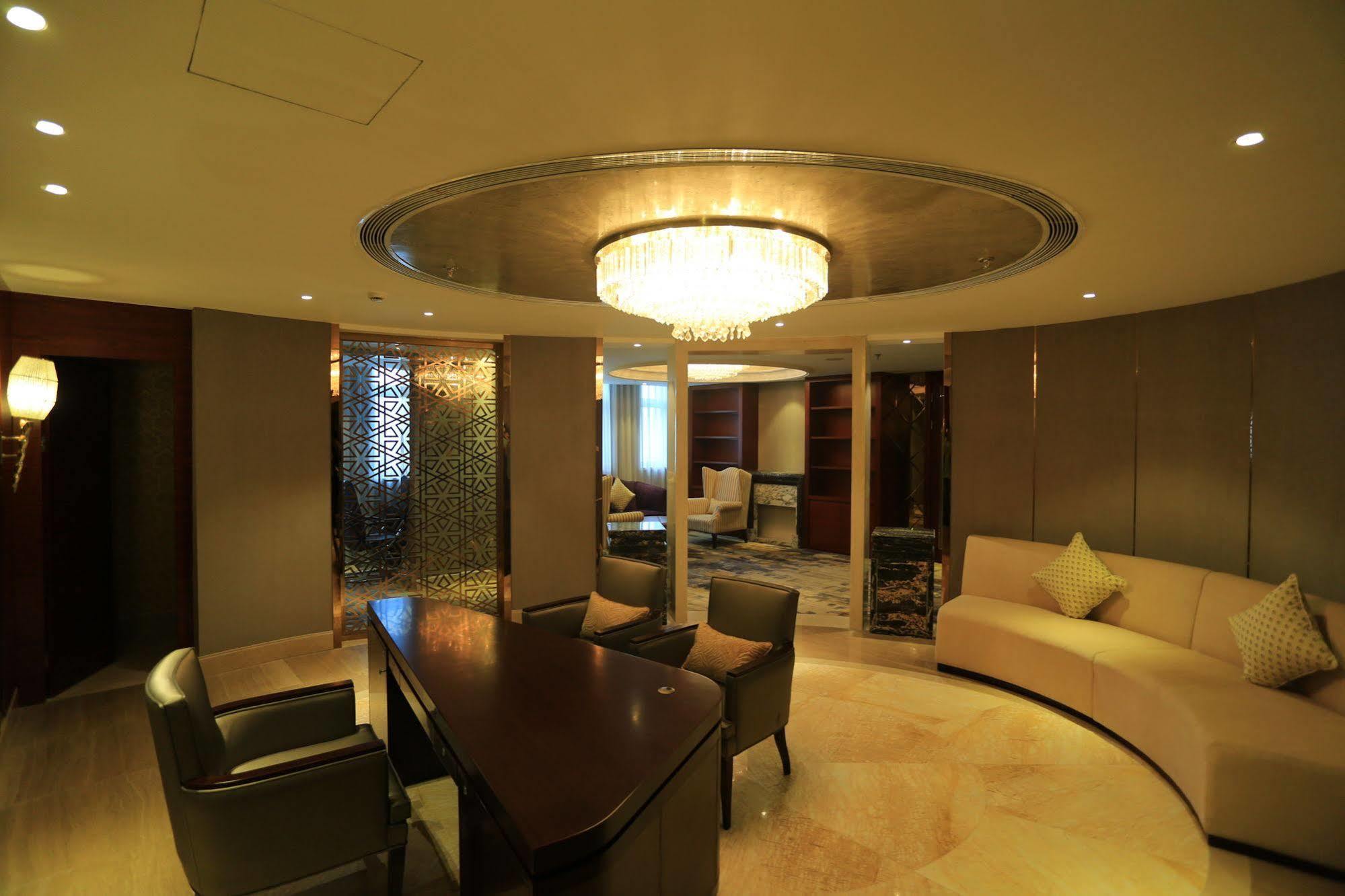 Baoji Jianguo Hotel Екстер'єр фото