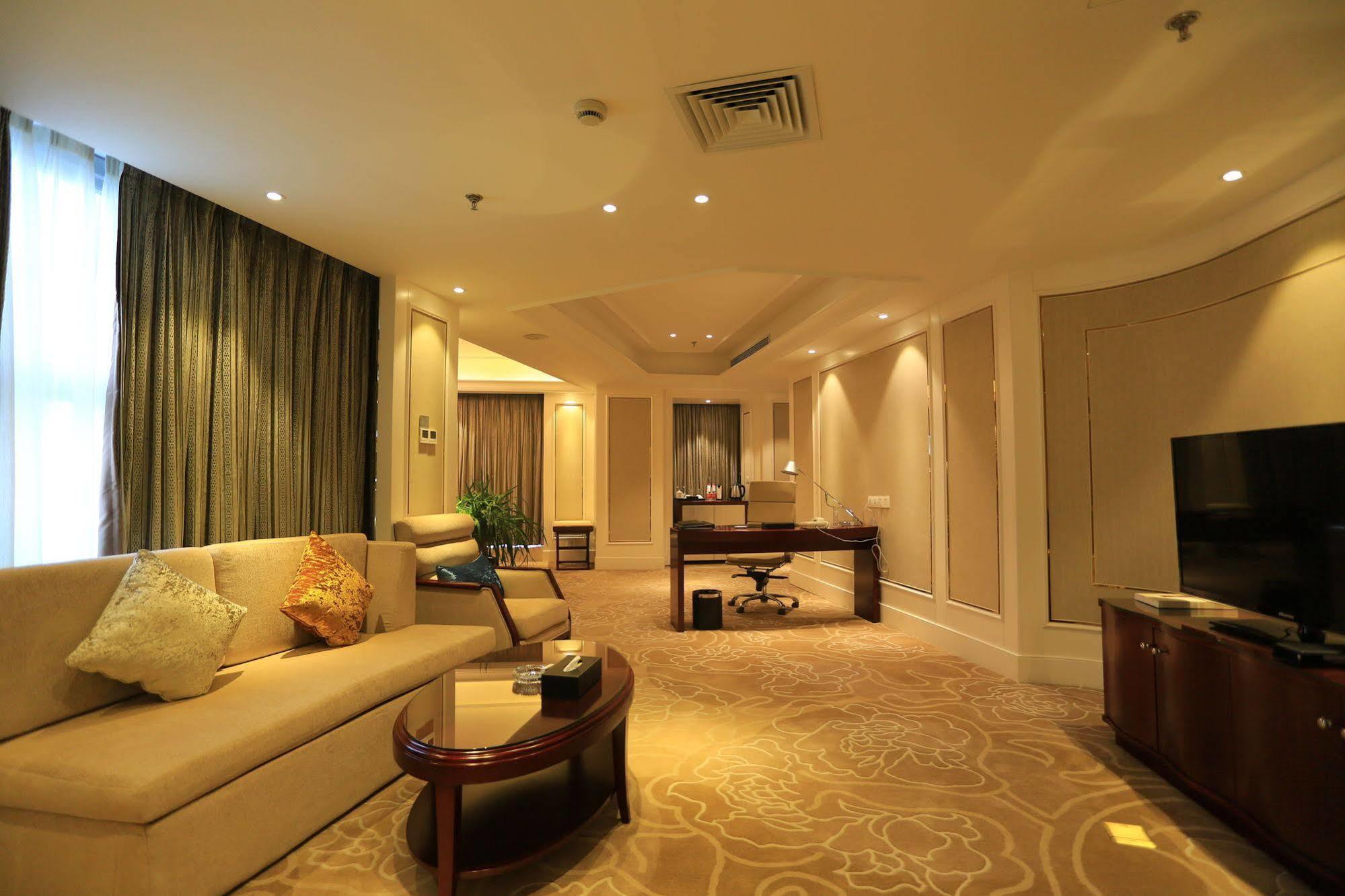 Baoji Jianguo Hotel Екстер'єр фото