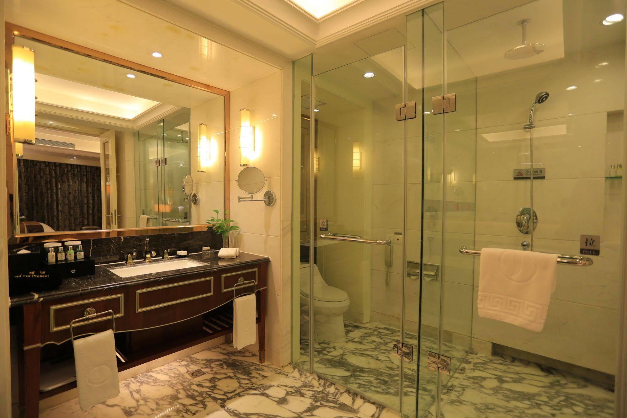 Baoji Jianguo Hotel Екстер'єр фото
